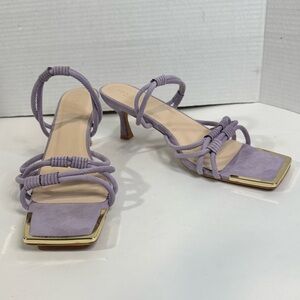 TORGEIS Medinilla Faux Suede‎ Strappy Kitten Heel Sandal Lavender Open Toe Sz 11